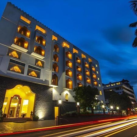 Royal Kandyan Exterior foto