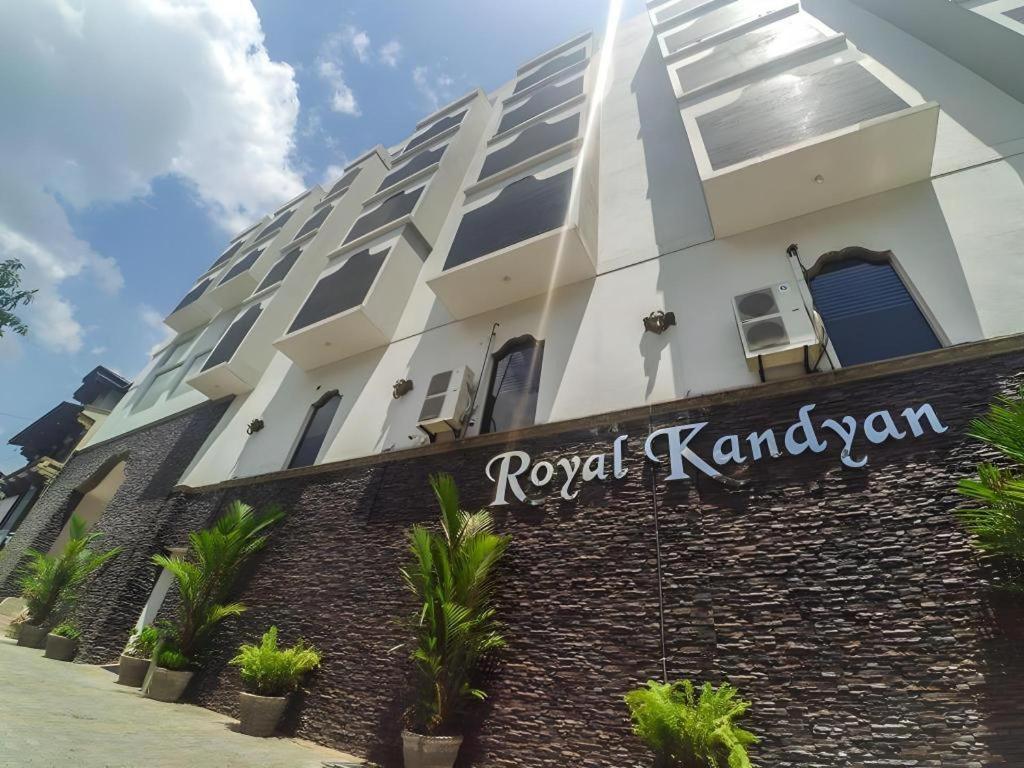 Royal Kandyan Exterior foto